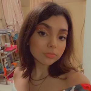 Meet your Posher, Yadira